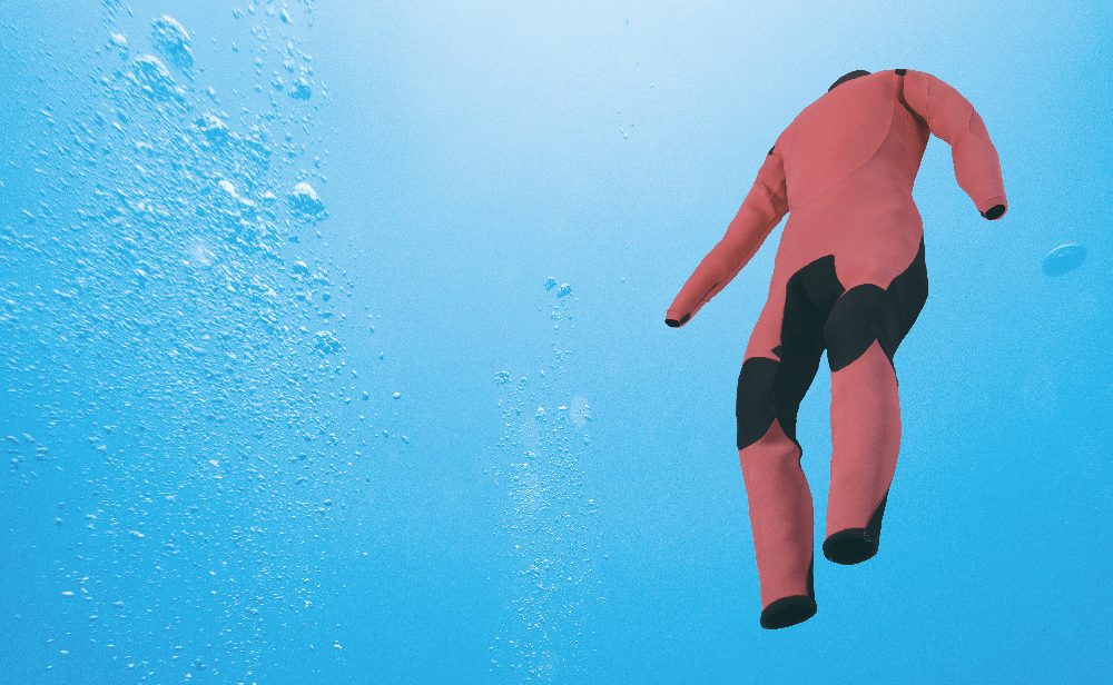 O'NEILL（オニール） TB-Air（テクノバターエア）イメージ 水中にTB-Airを使用したスーツが浮いている