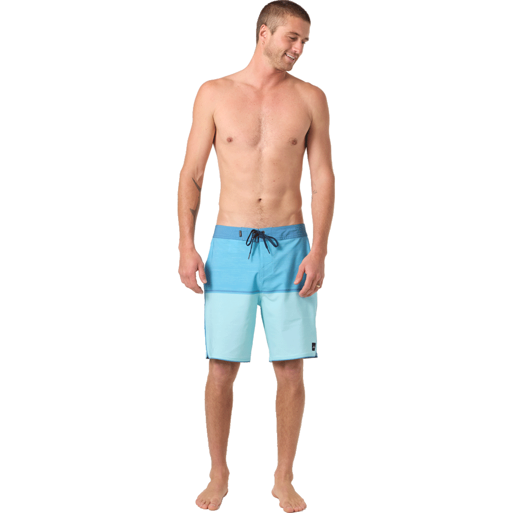 HYPERFREAK MYSTO BLOCK SCALLOP 19 カナルブルーの着用画像